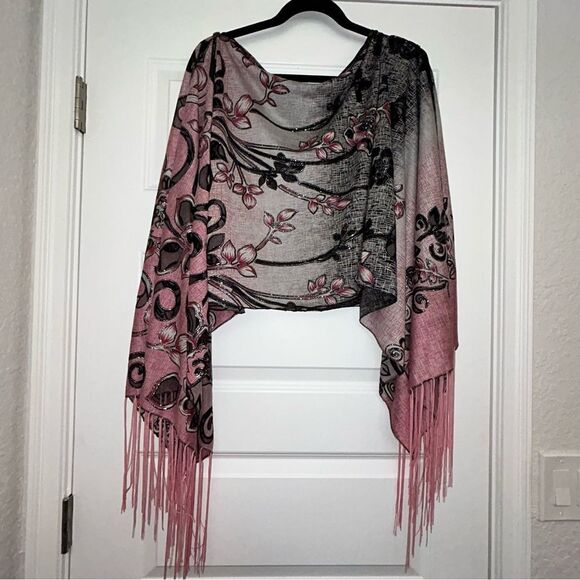 Kokomo Unlimited Floral Print Fringe Wrap Shawl - Picture 9 of 10